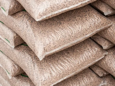 Pellet nagle zaczął dymić i śmierdzieć? „Myślałem, że to wina sprzedawcy”