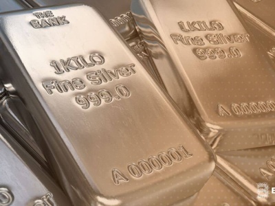 Bańka na srebrze: 'Kowalscy z całego świata kupują na potęgę’. Zabraknie monet?