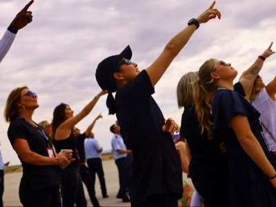 Trwa przeciąganie liny na GPW. Jest korekta na KGHM i 500 zł za akcje kosmicznej spółki