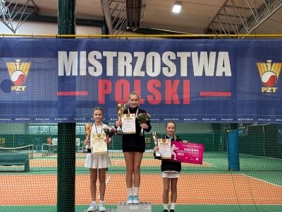 Podwójny sukces młodych tenisistek z naszego regionu. Halowe Mistrzostwa Polski U12 zakończone!