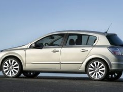 Tanie auta, którymi wjedziesz do SCT w Krakowie - 5 propozycji z różnych segmentów rynku