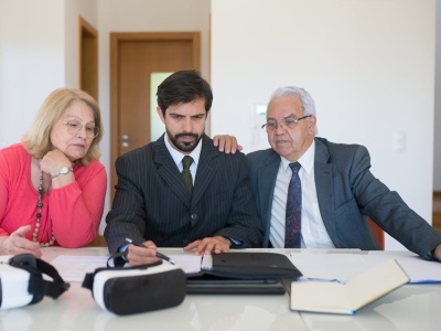 Wypowiedzenie a rozwiązanie umowy za porozumieniem stron – zasiłek dla bezrobotnych, odprawa i inne konsekwencje