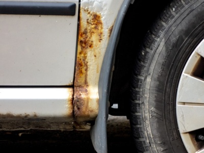 Te samochody rdzewieją najbardziej. Właściciele łapią się za głowy