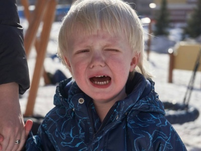 Matka sprzeciwiła się klapsom. 