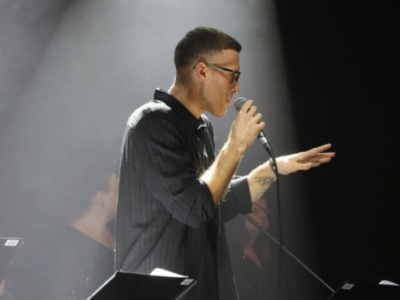 „W moim pokoju” – Adam Sikorski wydał swój pierwszy singiel