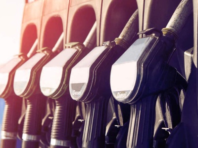 Rząd chce więcej ekologii w twoim baku. Na E10 się nie skończy