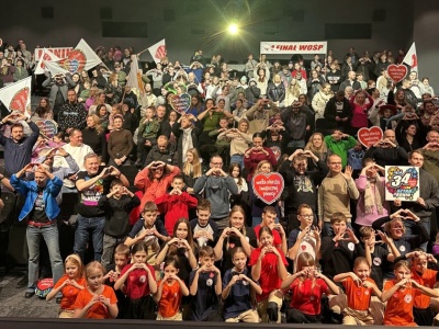 Konin gra z WOŚP. Energetyczna odprawa wolontariuszy i start kwestowania