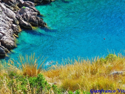 Zatoka, która nie chce być kurortem. Miejscowi pilnują jej przed turystami jak skarbu