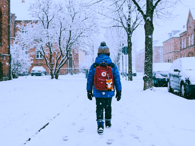 Szkoły w Polsce zamykają się z powodu mrozu. Już ponad 300 placówek