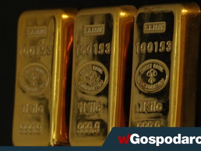Złoto: gwałtowna korekta po historycznym rajdzie