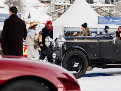 To jedyna taka impreza motoryzacyjna na świecie. The Ice przyciąga tłumy i bardzo rzadkie samochody