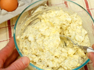 To najlepsze smarowidło do kanapek. Kremowe, wyraziste i gotowa w kilka minut