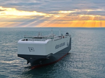 Höegh Autoliners przejmuje kolejny, ekologiczny samochodowiec. Przewoźnik działa na rzecz dekarbonizacji