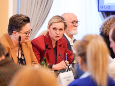 MEN planowało ukrócić uczniom wagarowanie. Nagle zrezygnowało z zasady 50-25