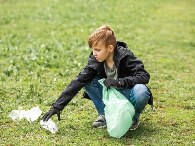 Chłopiec znalazł pomysł na biznes. 