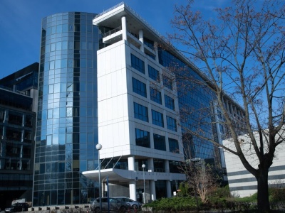 Biurowiec Alior Banku przy Towarowej zmienia właściciela