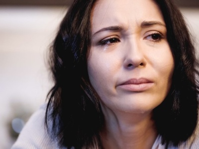 Te znaki zodiaku lubią dramatyzować. Rozpaczają z byle powodu