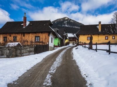 Tylko 14 mieszkańców i nawet 100 tys. turystów rocznie. Mają dość. 