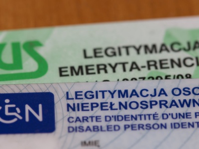Wzór legitymacji emeryta-rencisty po nowemu. Jest konkretny termin