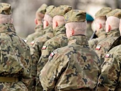 Podwyżki dla 154 tys. wojskowych. Resort ujawnił stawki