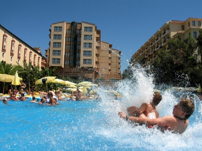 Gdy inni czekają na lato, najsprytniejsi wybierają czerwiec na urlop. I mają rację. Dlaczego?