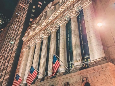 Spadki na Wall Street. Bigtechy ponownie w niełasce inwestorów