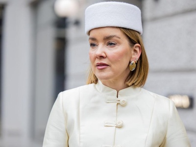 Viralowa „Mandarin jacket” to nie to, co myślisz. Co tak naprawdę nosimy w 2026 roku?