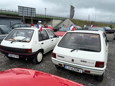 Jak należy organizować zlot powyżej 10 samochodów? Wyjaśniamy zawiłości przepisów