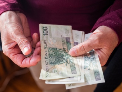 Prawie 6600 zł miesięcznie bez stażu pracy, a od marca podwyżka. Sowita wypłata z ZUS