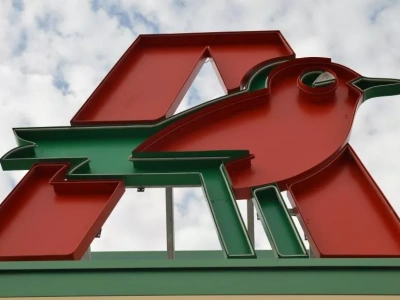 Właściciel Auchan buduje imperium nieruchomości. Strategia warta 8 mld euro