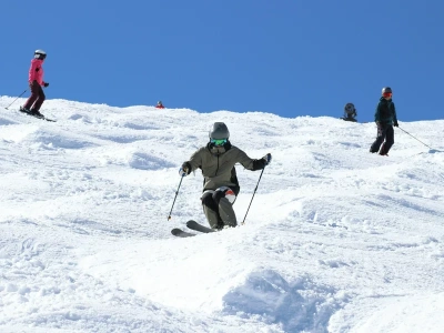 Nieoczywiste miejsce na narty w Polsce. Tutaj mają nawet 40 proc. zniżki