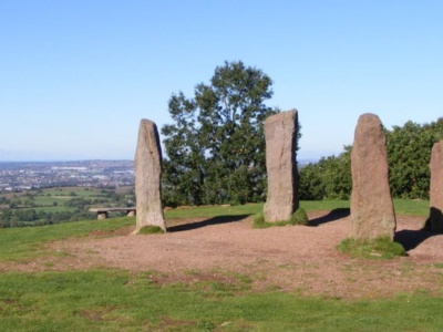 Tam średniowiecze się nie skończyło. Tysiąc osób żyje w ciszy i spokoju, nietrudno do nich dołączyć