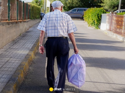 Pełne zwolnienie z opłat za śmieci dla emerytów. Sprawdź, komu przysługuje