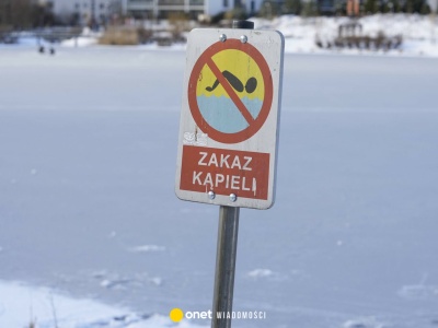 Pod wędkarzem załamał się lód. Tragiczny finał poszukiwań w Jeleniej Górze