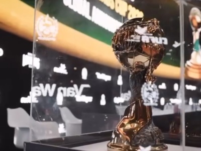 Romário, Puyol, Agüero i Henry podpisują kontrakt na pierwszy World Legends Cup w Brazylii