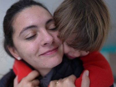 Urodziny dziecka to coś więcej niż tort. Mamy rozumieją, że macierzyństwo to zaszczyt