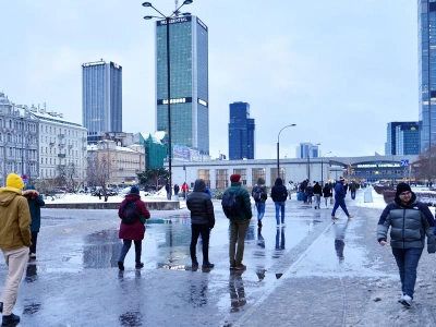 Nowe udogodnienie dla turystów. W Warszawie pojawiło się 350 tabliczek
