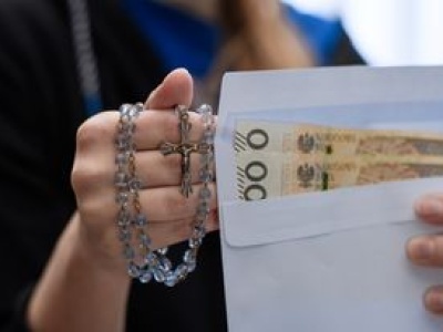 Tyle zbierają po kolędzie. Parafie odsłaniają karty