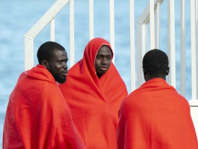 Francuska lewica chce nadać prawa wyborcze imigrantom bez obywatelstwa