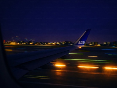 Piloci pomylili pas podczas startu! Airbus niemal wleciał w skład paliwa