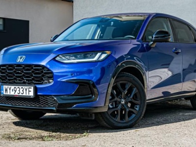 Porównanie: Toyota Corolla Cross vs Honda ZR-V vs Nissan Qashqai. Japońskie hybrydy dla Kowalskiego