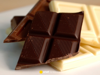 Jak gorzka czekolada wpływa na poziom cukru? Dietetyczka nie ma złudzeń
