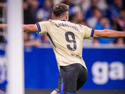 Dziesiąty gol Lewandowskiego w sezonie. Barcelona wygrała 3:0