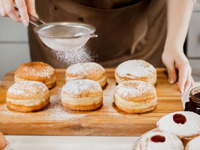 Pączki z tym nadzieniem smakują o niebo lepiej niż z dżemem. Robię co roku