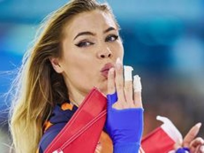 Afera wokół olimpijki. Przyleciała na igrzyska prywatnym odrzutowcem i OLAŁA ceremonię otwarcia. 