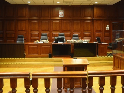 Sąd uznał, że rozwodu nie było, bo udzieliła go neosędzia. 