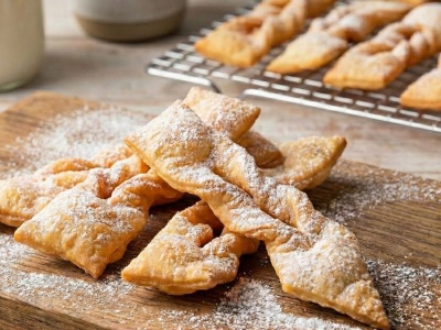 ​Faworki z pieca, czyli chrupiące chrusty w lżejszym wydaniu