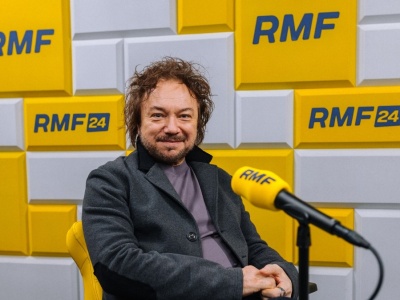 40 lat na scenie i wciąż zaskakuje! Co dziś słychać u Mietka Szcześniaka?