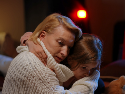 Depresja matki zaburza rozwój dziecka. Nowe badania dają do myślenia