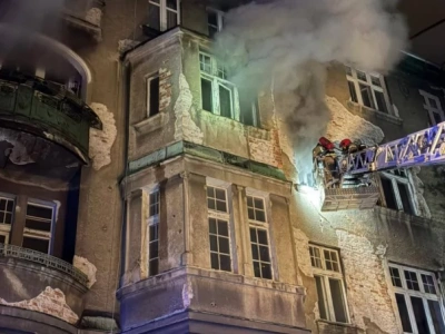Groźny pożar w kamienicy we Wrocławiu. Kilkadziesiąt osób ewakuowanych
